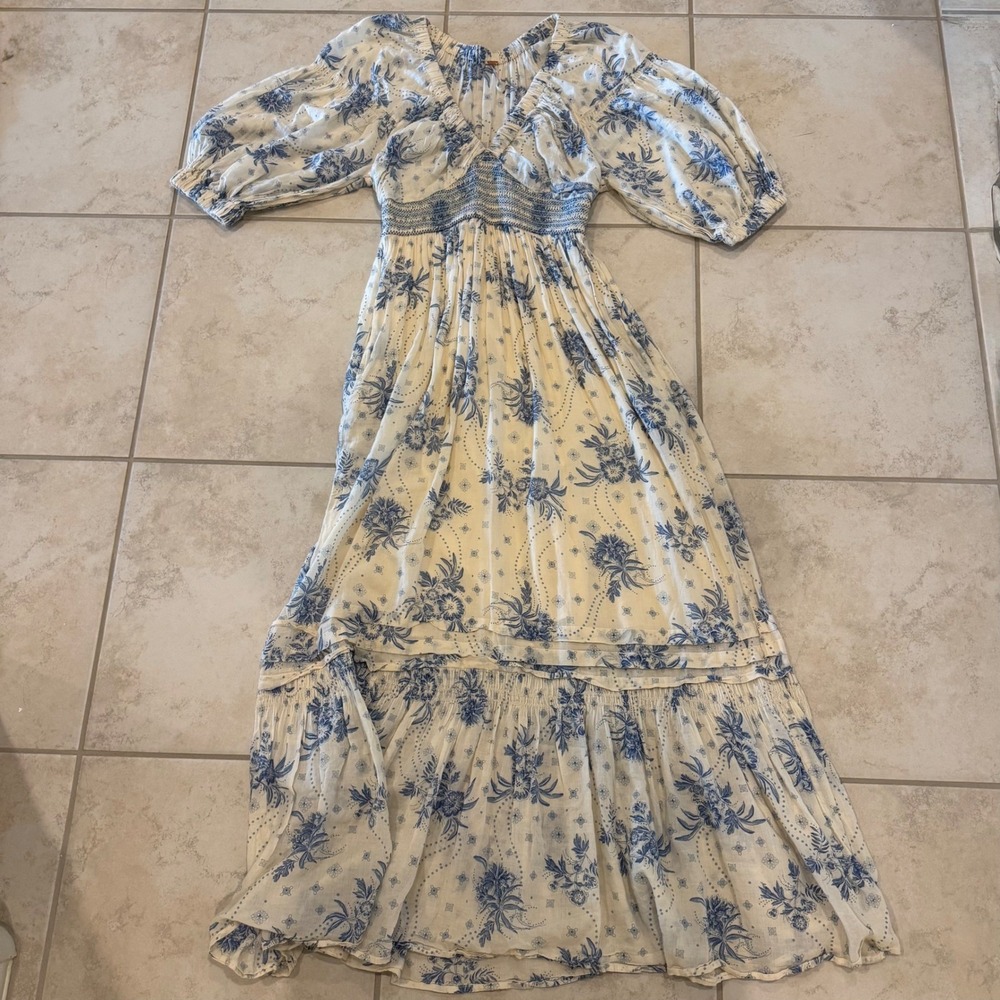 Free People Dahlia Maxi Dress Blue Floral Smocked Waist Puff Sleeve XS OB1480870